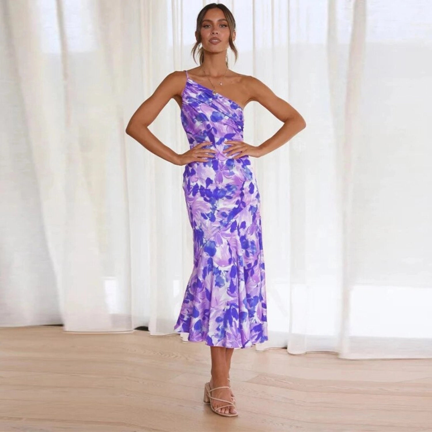 CHARLOTTE｜Maxi dress with floral pattern